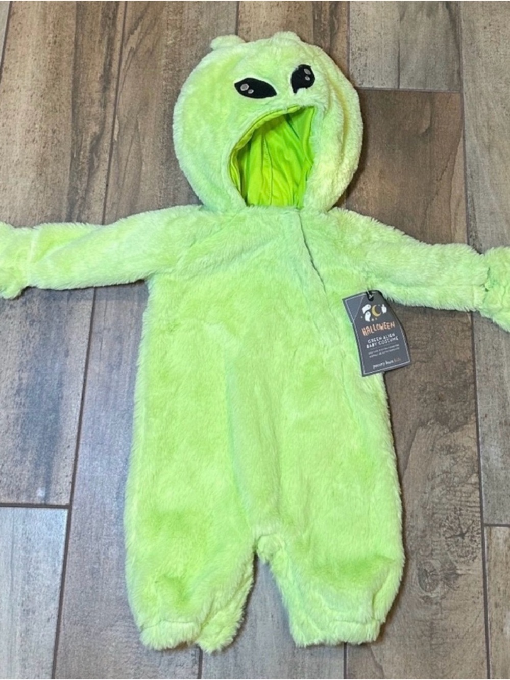 Green Alien Baby Costume – Pottery Barn - Picture 7 of 10